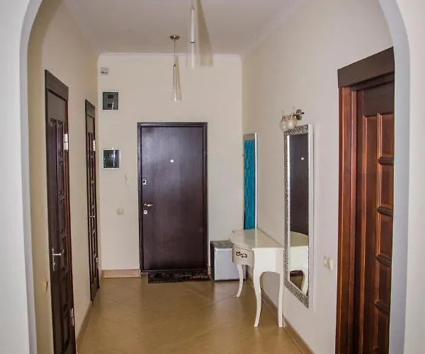 Frantsuzskiy Bulvar Apartment